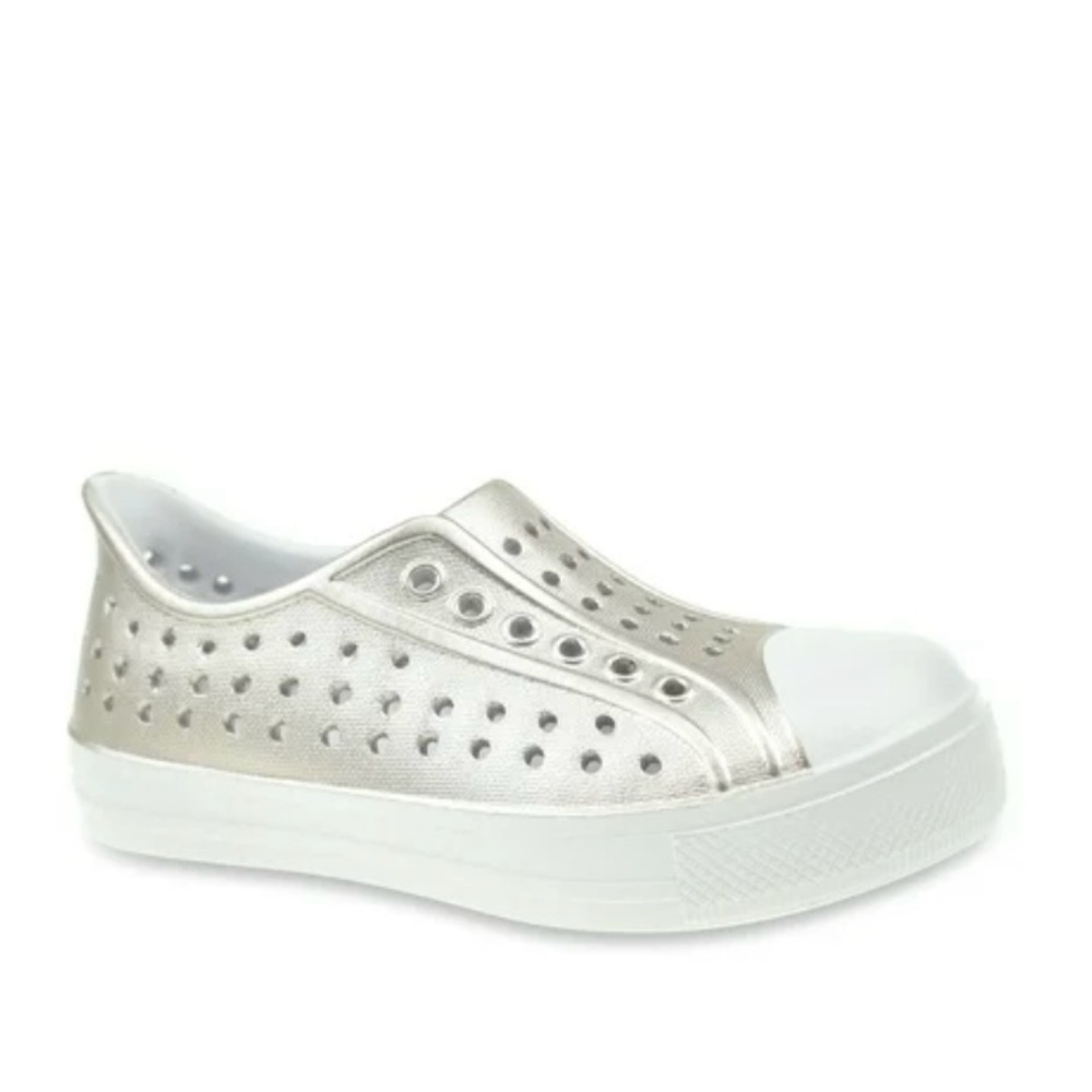 NWT Wonder Nation Eva Silver Slip-On Sneakers Girl Play Shoes Active Casual